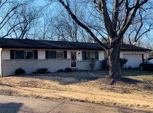 1008 Gladfield Dr, Saint Louis, MO 63138