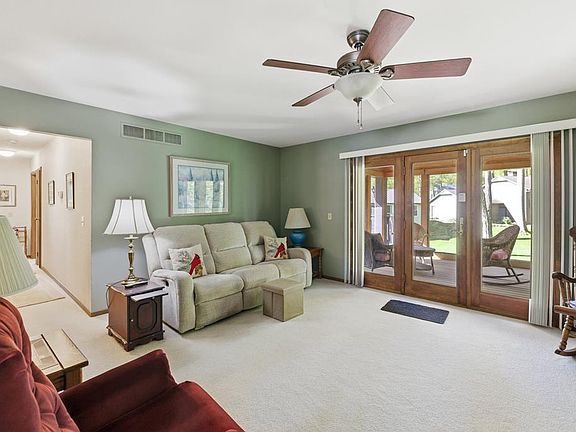 4th image of 23 Norfolk Dr