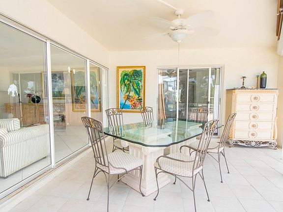 5th image of 139 Trinidad St #0