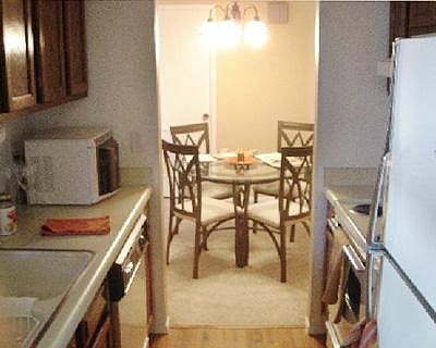 5th image of 1081 E Countrywoods Cir APT H