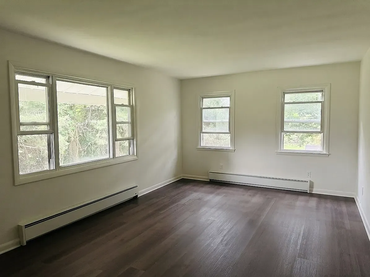 2 bed, 900 sqft, $1,850 — Photo 1