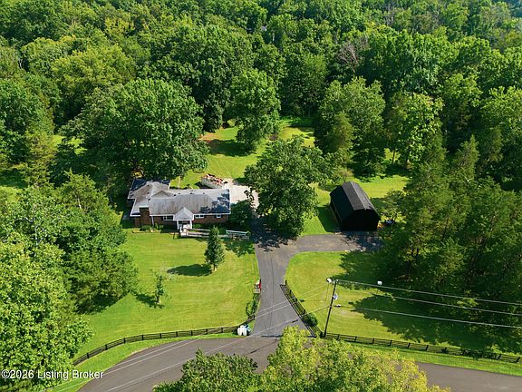 3rd image of 1800 Ironwood Rd