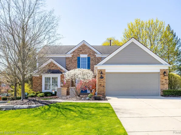 44452 Midway Dr, Novi, MI 48375