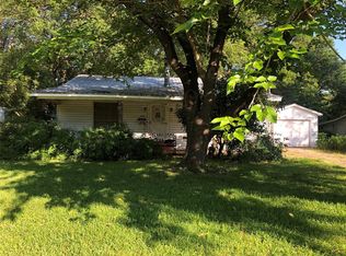 806 9th St, Terrell, TX 75160