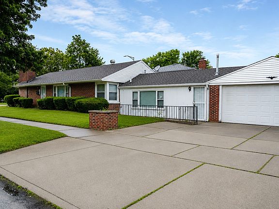 2nd image of 1021 Wentworth Ave