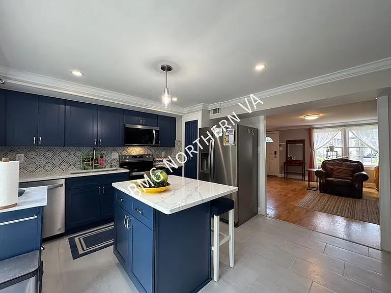 1304 Dulles Pl — Photo 6