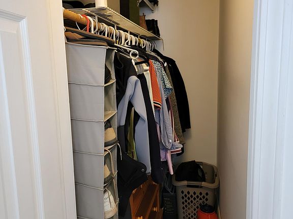 5th image of 681 W Wrightwood Ave #G1w