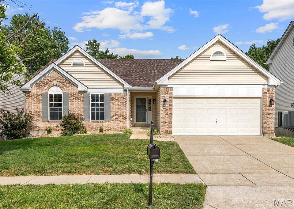 1st image of 408 Coventry Trail Ln