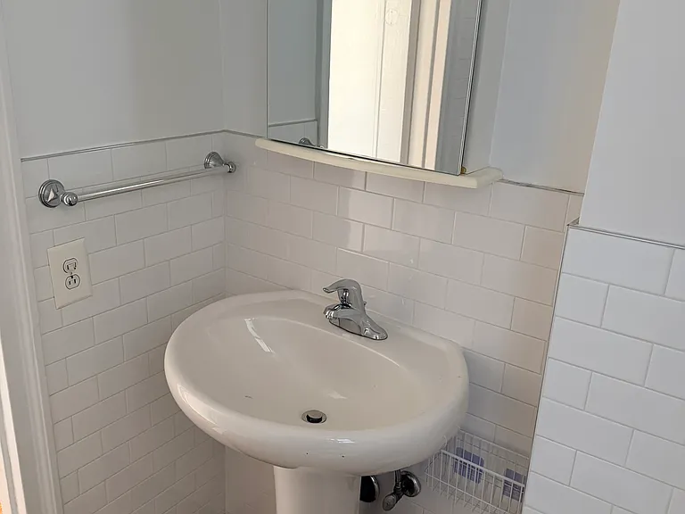 814 W End Ave #13D — Photo 9