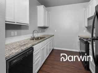 101 Pharm Hills Rd #303, Mabank, TX 75147