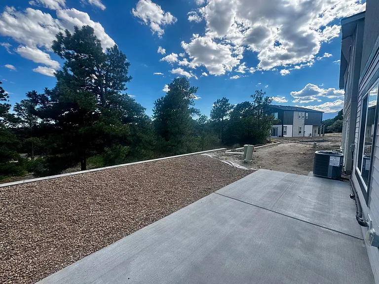 1914 Erin Loop — Photo 11