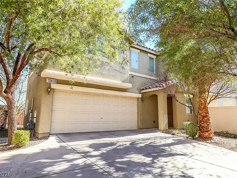 10410 Lady Angela St — Photo 1