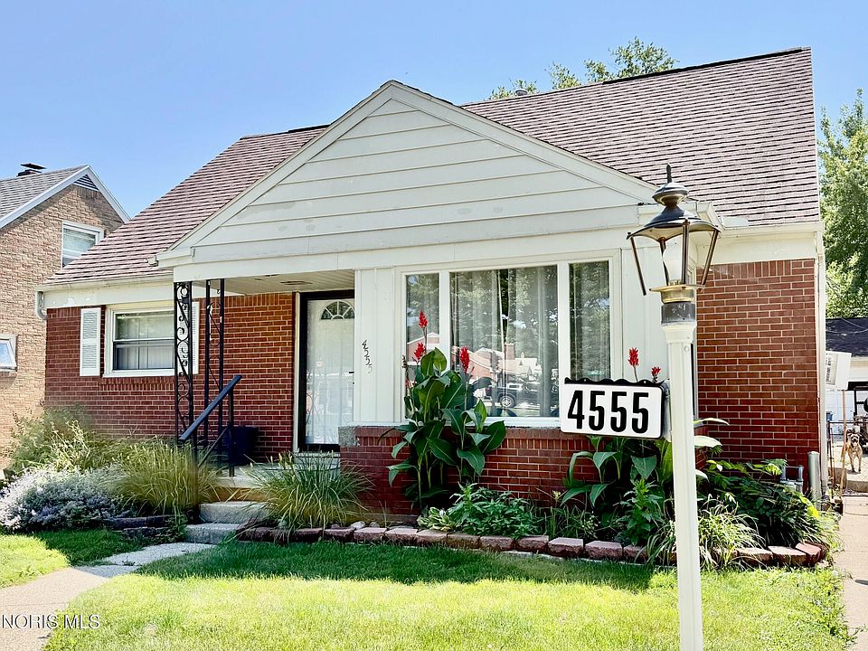 1st image of 4555 S May Ave
