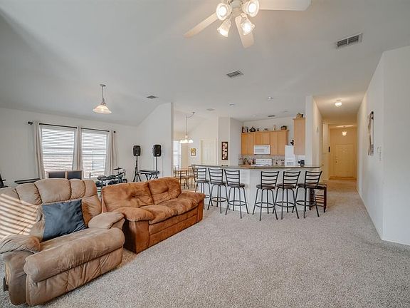 5th image of 1241 Mountain Peak Dr