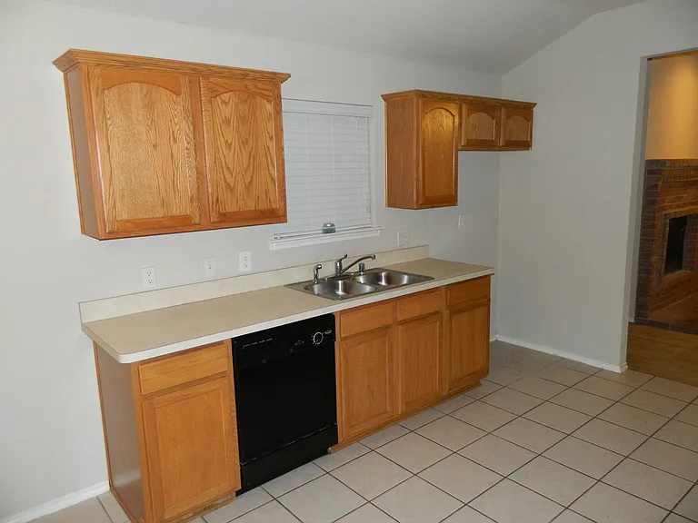 108 Pagoda Dr — Photo 4