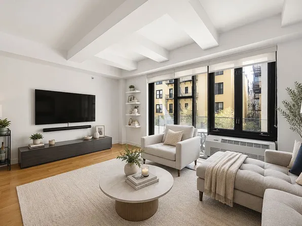35-40 30th St #2J, Astoria, NY 11106
