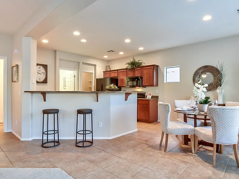 4236 E Cotton Ct — Photo 15