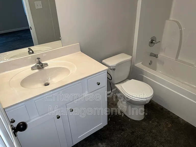 2645 Mirror Ave — Photo 12