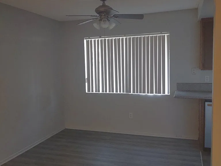 13463 Mulberry Dr #12 — Photo 2