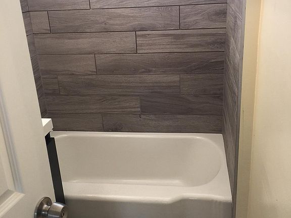 Tub