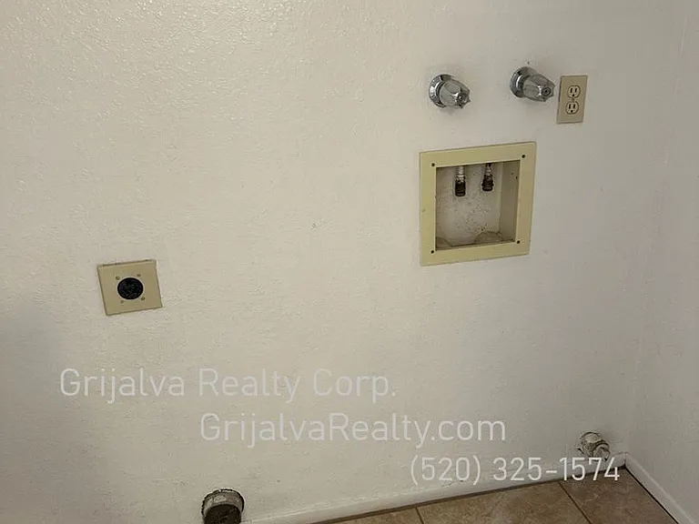 2833 Flanwill Maintenance — Photo 8