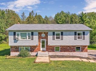 8 Spring Hill Ct, Wappingers Falls, NY 12590