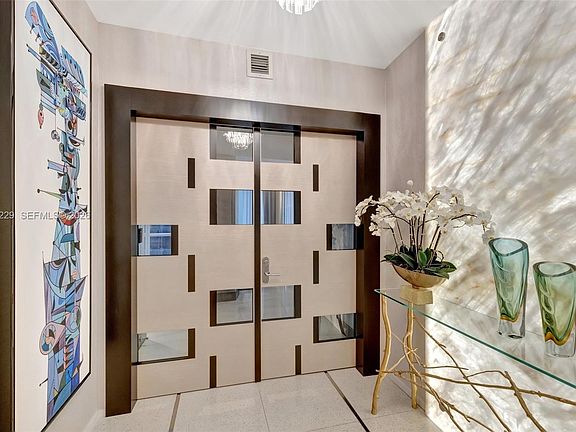 4th image of 17121 Collins Ave APT 808