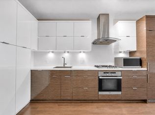 1777 W 7th Ave #216, Vancouver, BC V6J 0E5