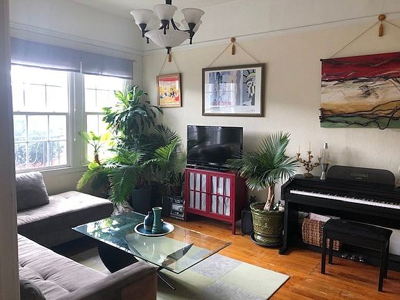 2nd image of 3306 California St