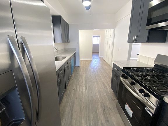 5th image of 1047 W 26th St