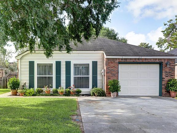 3rd image of 213 Langley Dr