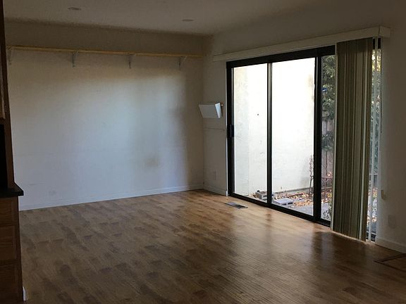 5th image of 1076 Colorado Pl