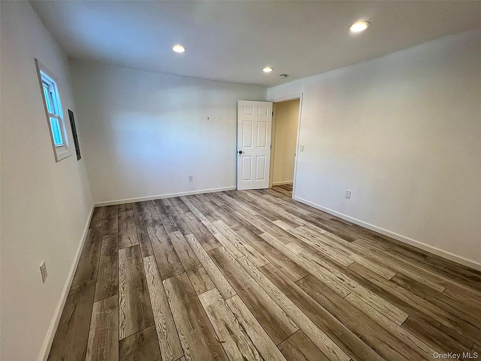 1st image of 356 Main St #1