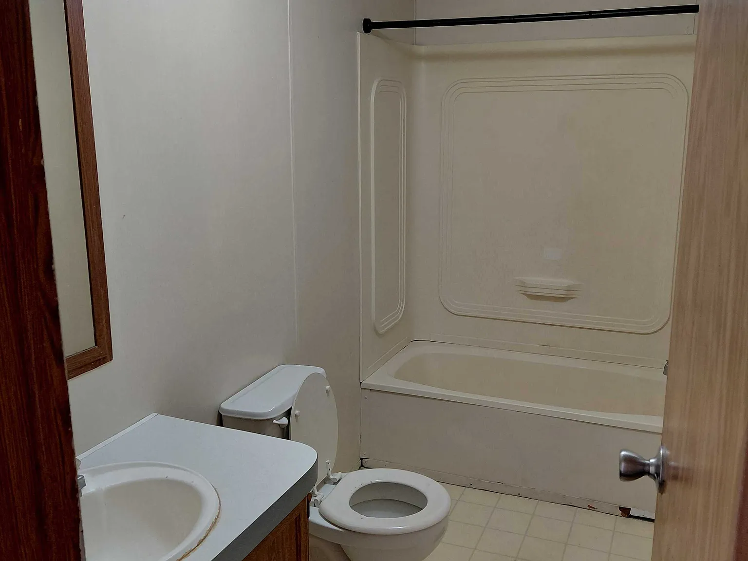 2 bed, $925 — Photo 4