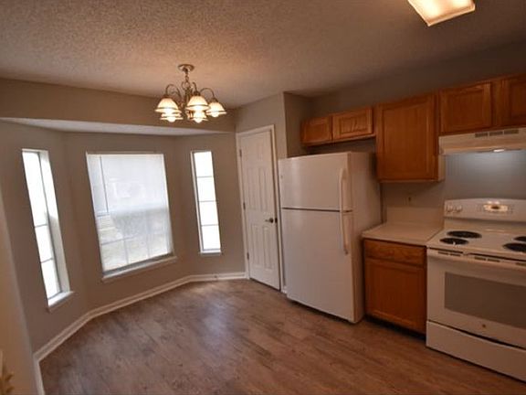 4th image of 2651 Cobblestone Forest Dr