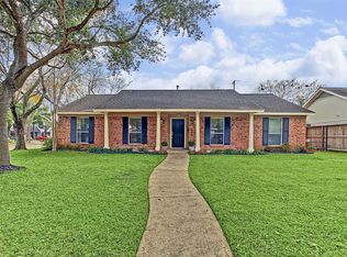 2202 Willowby Dr, Houston, TX 77008