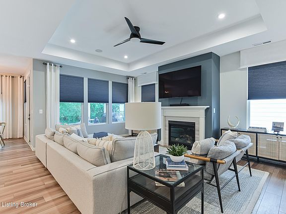 3rd image of 3602 Fordham Park Dr
