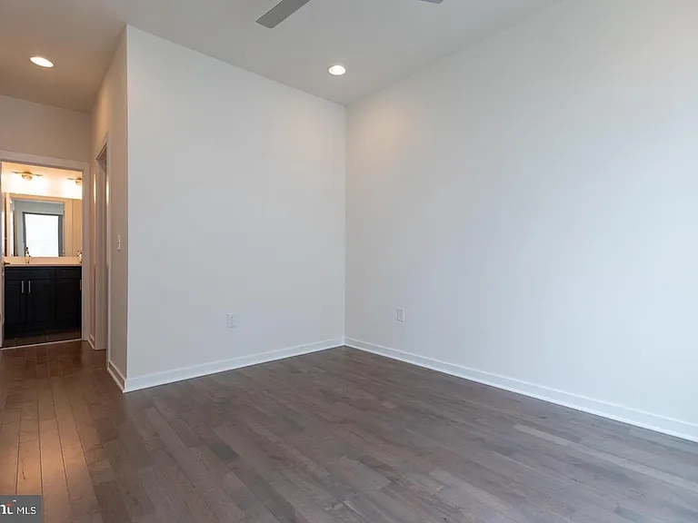 Master Bedroom 1