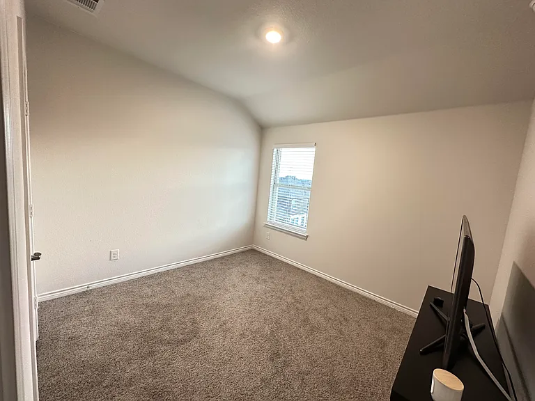 809 Lone Rock Dr — Photo 4