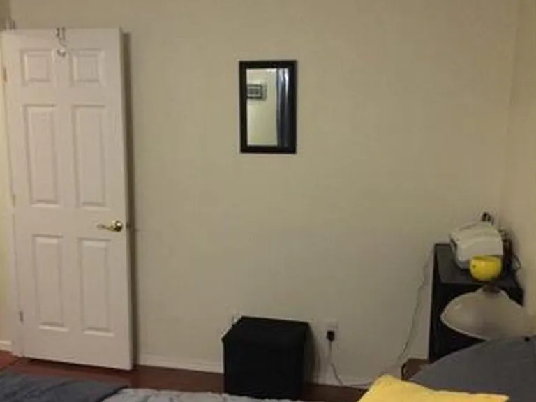 Upstairs Bedroom 2