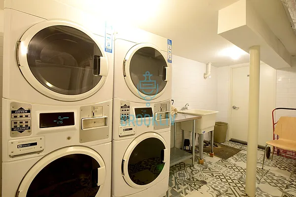 Rented by null | media 42