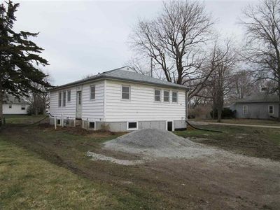 320 Washington St, Hills, IA, 52235