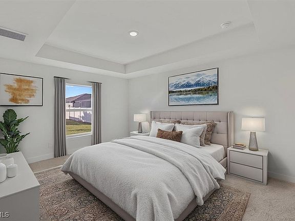 4th image of 1010 NW 8th Pl