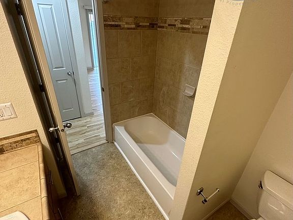 4th image of 8950 N Kellogg St APT 5