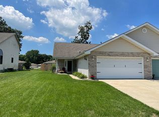 6704 Tanager St, Schererville, IN 46375