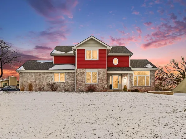 7412 SW Fountaindale Rd, Topeka, KS 66614