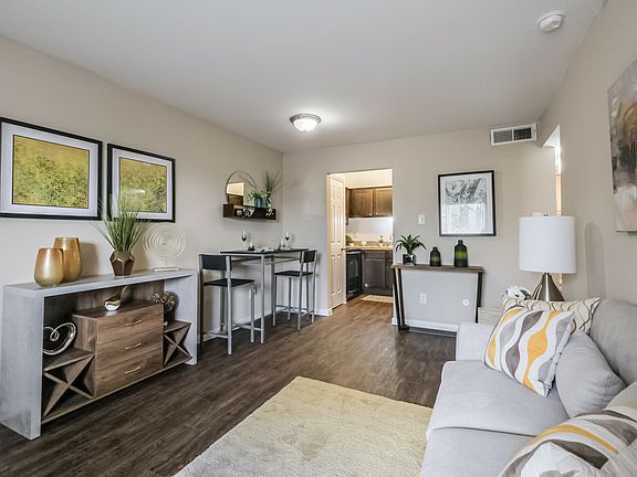 5th image of 5900 N Braeswood Blvd APT 152