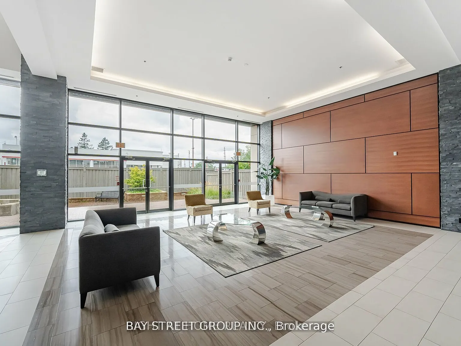 2 bed, $2,350 — Photo 4