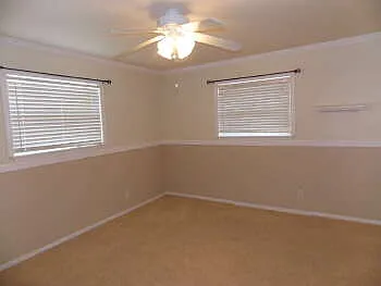 1309 Azalea Ln — Photo 14