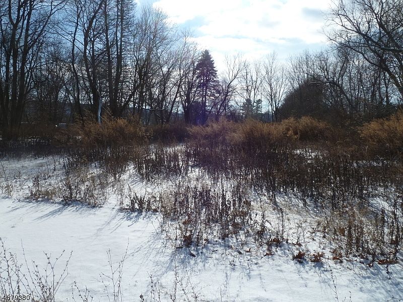 2nd image of 23 Route 46